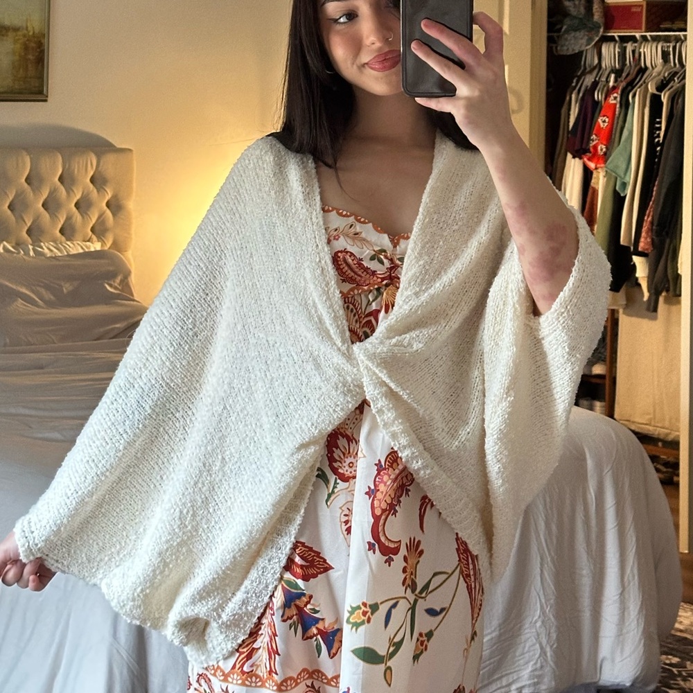 Cozy White Knit Shawl